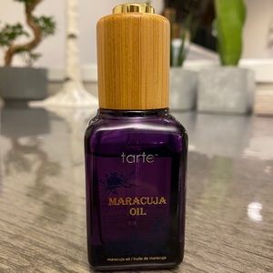 Tarte Maracuja Oil